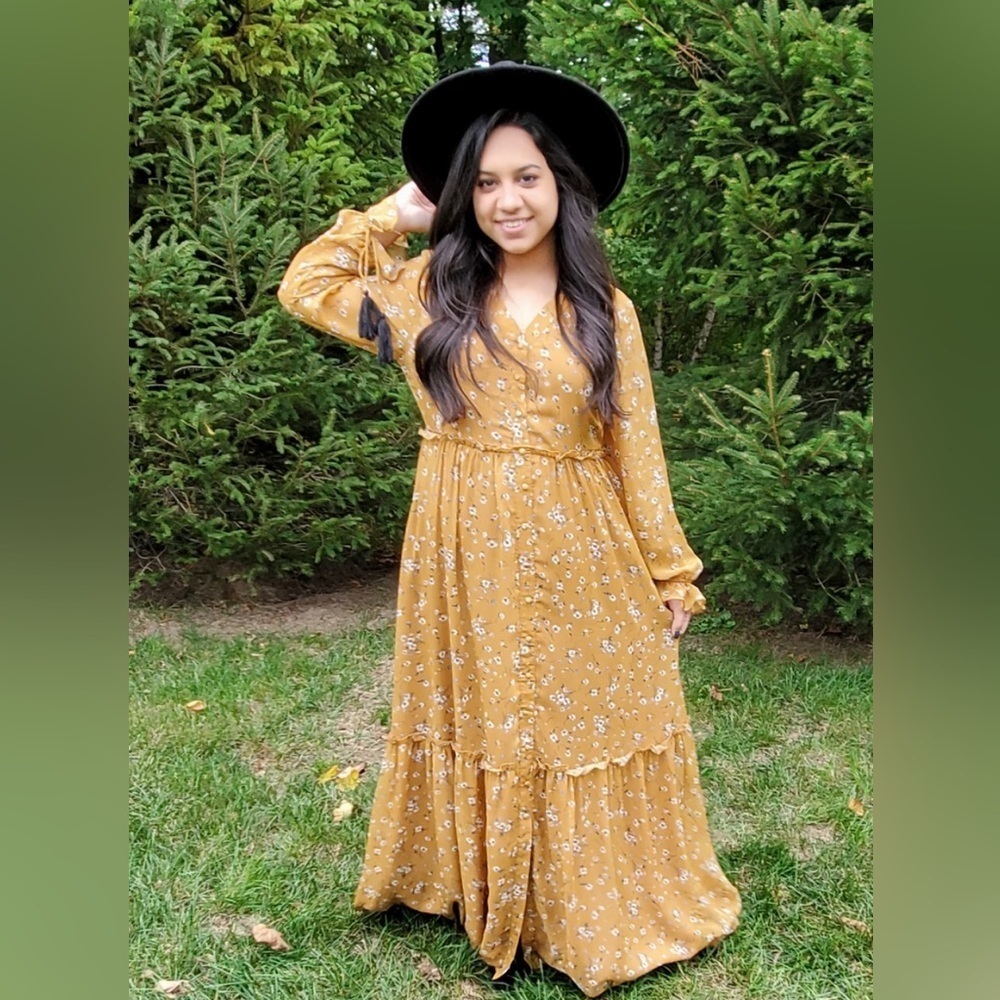 THE LUCA FLORAL MAXI DRESS IN MUSTARD 129.00 ✨FINAL SALE